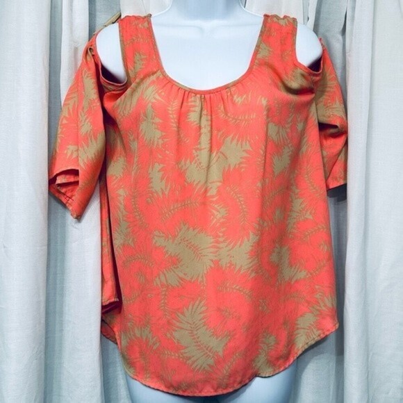 C Cato Est 1946 Tropical Print‎ Cold Shoulder Top Size Small - Picture 4 of 10